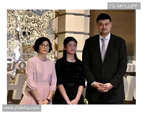 姚明现任老婆的生活与事业揭秘她如何支持姚明的篮球梦想与家庭幸福